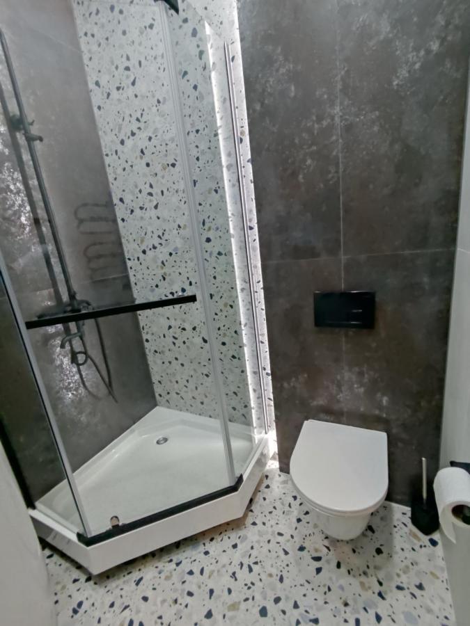 Brativ Rohatynciv 32 Lviv Dış mekan fotoğraf